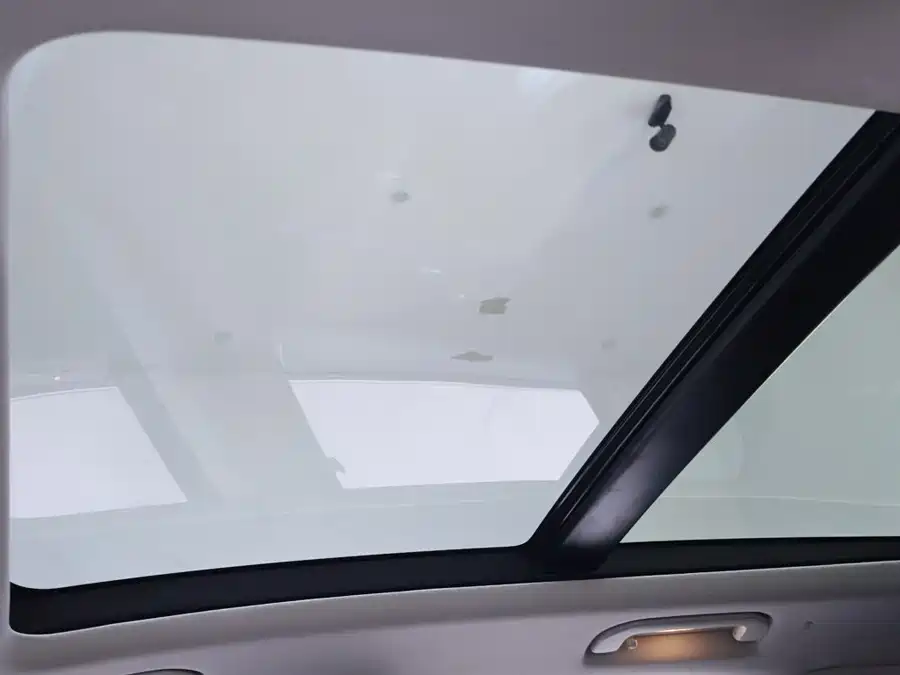 900x675_0_q87_c42_autohomecar__ChxpV2qZCsKAbvZpAADFb_GXvjA215.jpg.webp